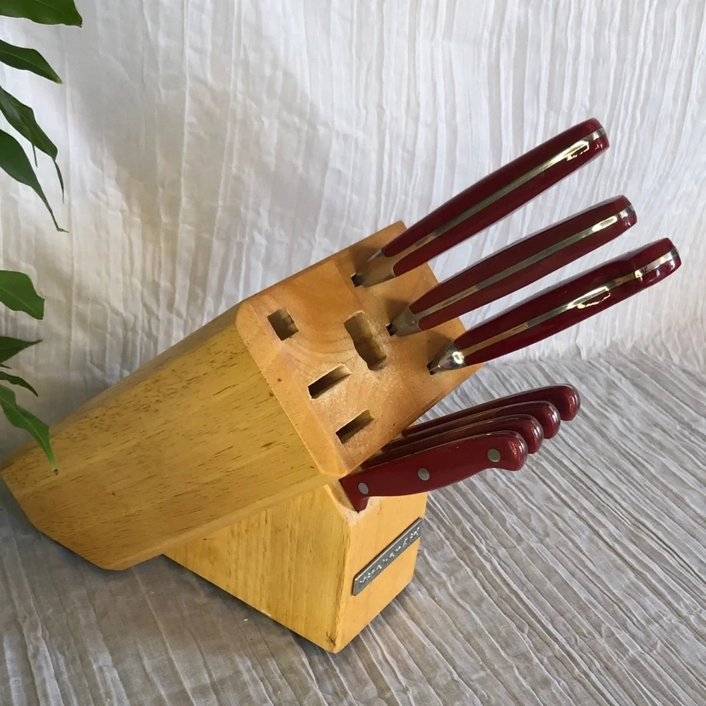 KITCHENAID Knife Block set of 7- red steak knives Chef knife, Santoku, Serrated
